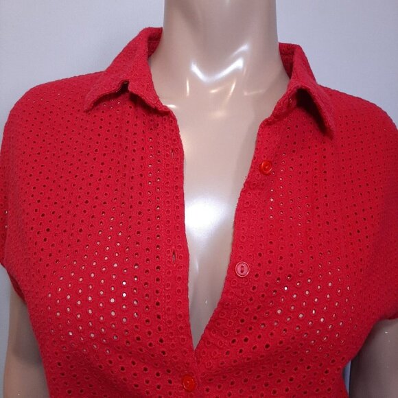 3/$20 Forever 21 Eyelet Crop Top Womens Large Red Collared Tie Hem Short Sleeve - Picture 2 of 11
